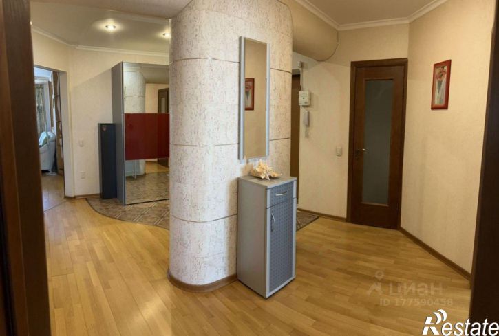 3-комн квартира ул Плеханова, 96,  д. 96