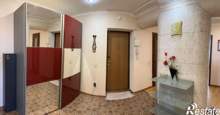 3-комн квартира ул Плеханова, 96,  д. 96