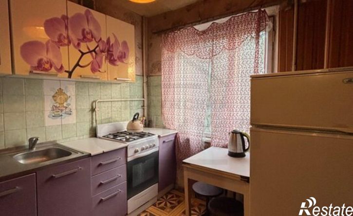 4-комн квартира ул Тарутинская, 184,  д. 184