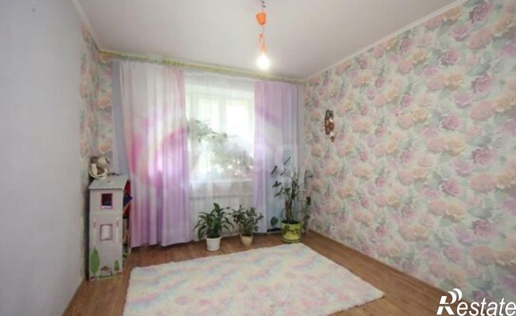 3-комн квартира ул Константиновых, 15,  д. 15