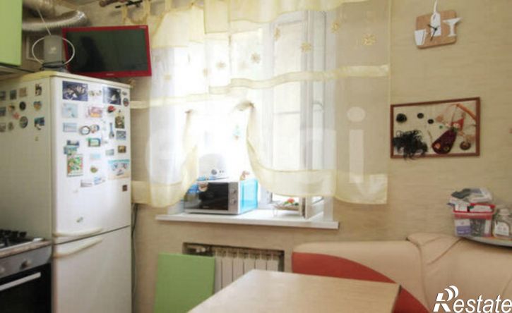 3-комн квартира ул Константиновых, 15,  д. 15