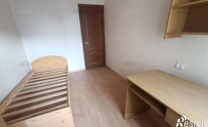 3-комн квартира ул Дзержинского, 92 1,  д. 92 1,  к. 1