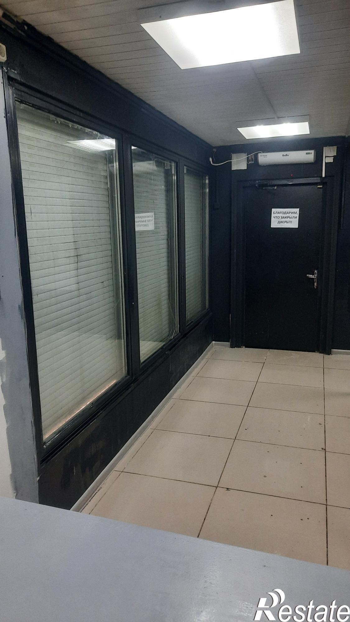 Сдать торговое помещение за 28 500 рублей на Ленина ул., д.70