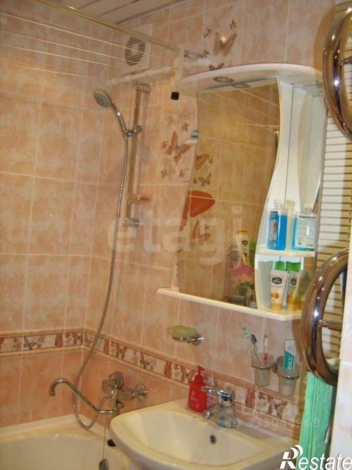 2-комн квартира пл Победы, 12,  д. 12