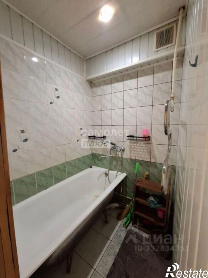 2-комн квартира ул Веры Андриановой, 64,  д. 64