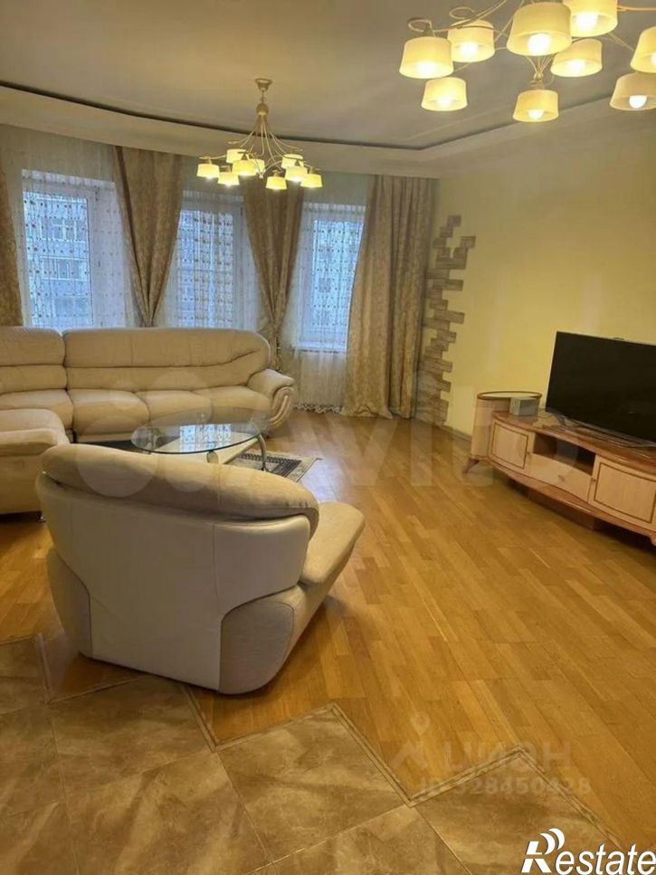 3-комн квартира ул Суворова, 44,  д. 44