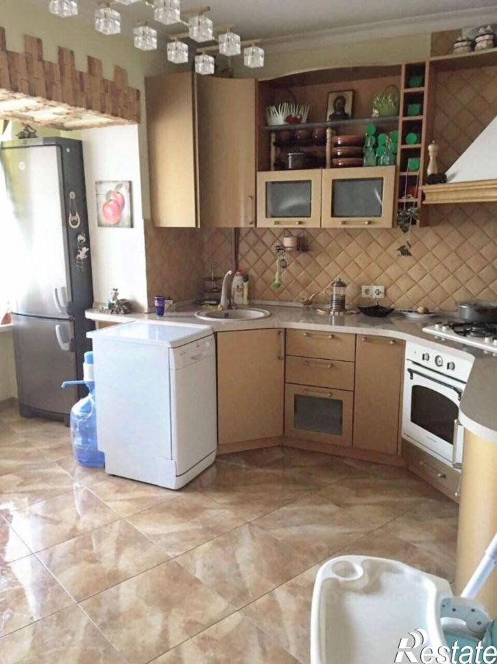3-комн квартира ул Суворова, 44,  д. 44