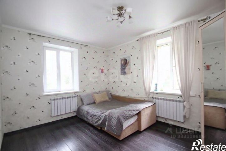 3-комн квартира ул Константиновых, 15,  д. 15