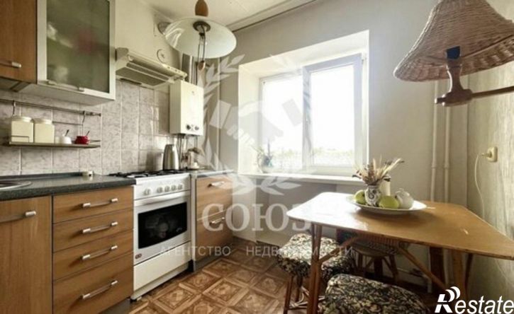 2-комн квартира пл Победы, 15,  д. 15