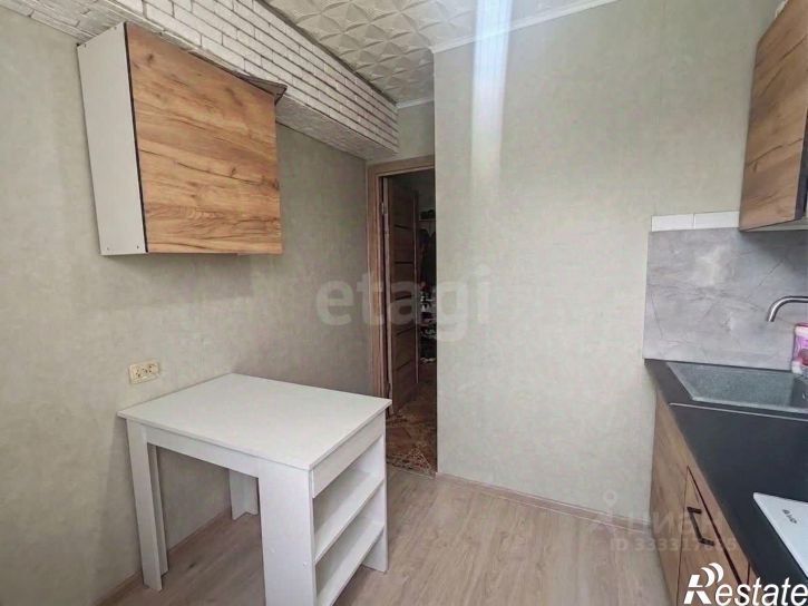4-комн квартира ул Гурьянова, 18,  д. 18