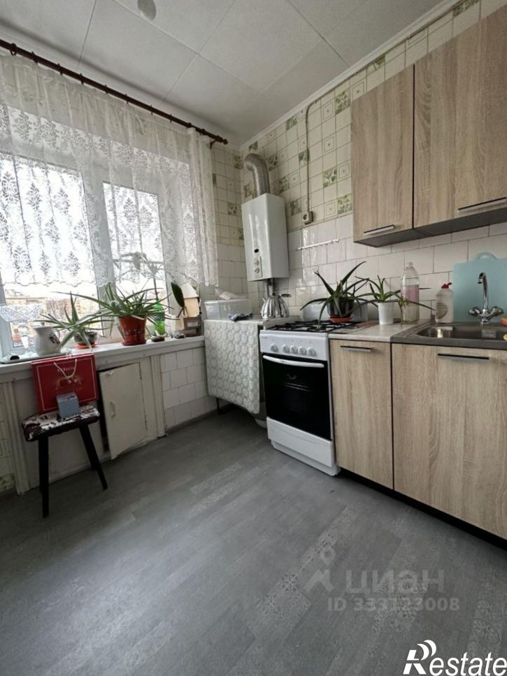 3-комн квартира ул Чехова, 3,  д. 3