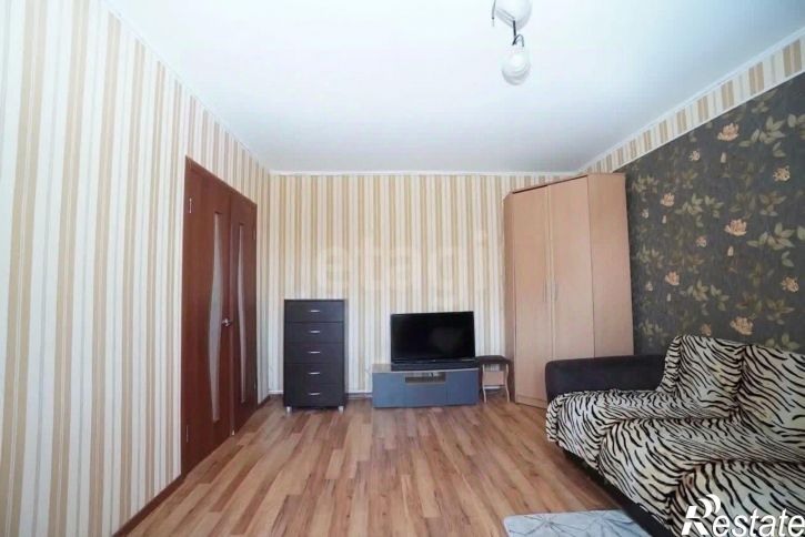 1-комн квартира Сиреневый б-р, 4,  д. 4
