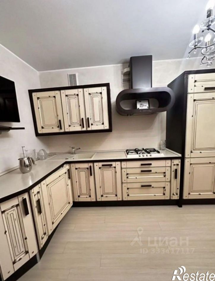 3-комн квартира ул Генерала Попова, 8А,  д. 8А