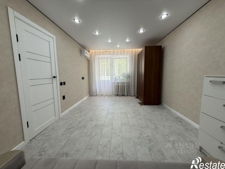 1-комн квартира ул Хрустальная, 8,  д. 8