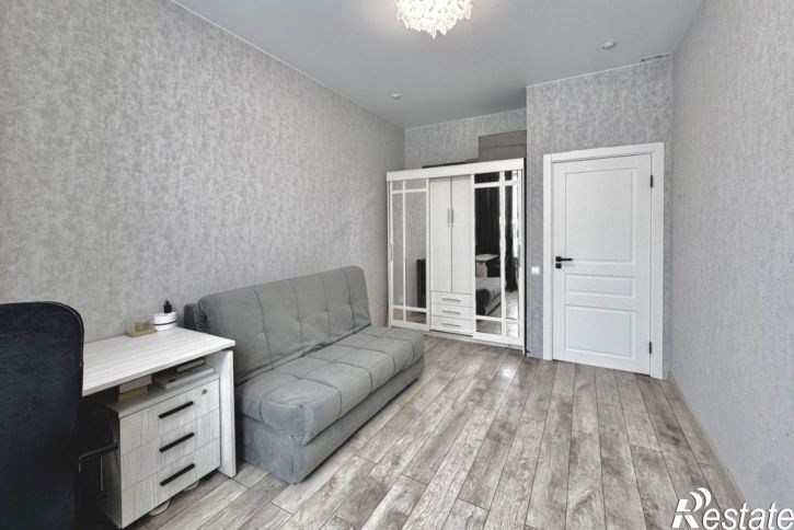 3-комн квартира ул Белые Росы, 3,  д. 3