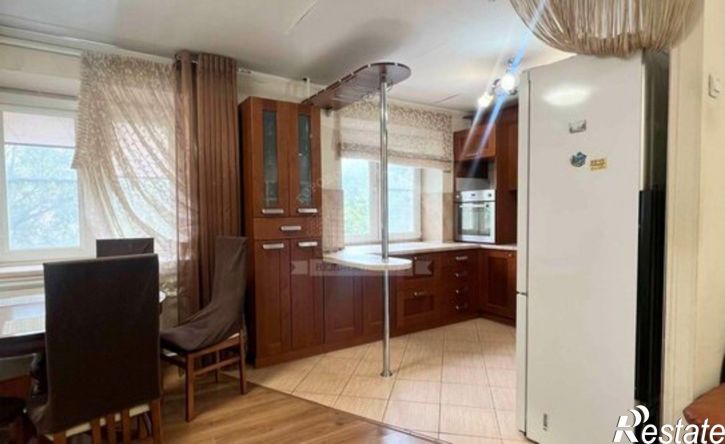 2-комн квартира улица Циолковского, 58,  д. 58