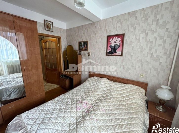 2-комн квартира улица Суворова, 160,  д. 160