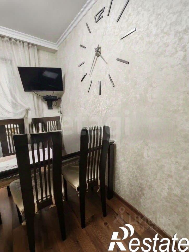 3-комн квартира улица Гурьянова, 73,  д. 73