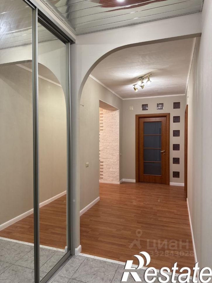 3-комн квартира улица Гурьянова, 26,  д. 26
