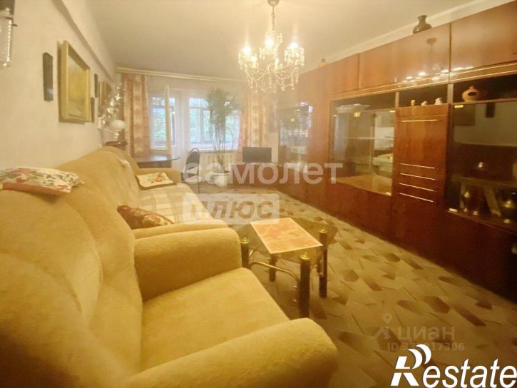 3-комн квартира улица Суворова, 50,  д. 50