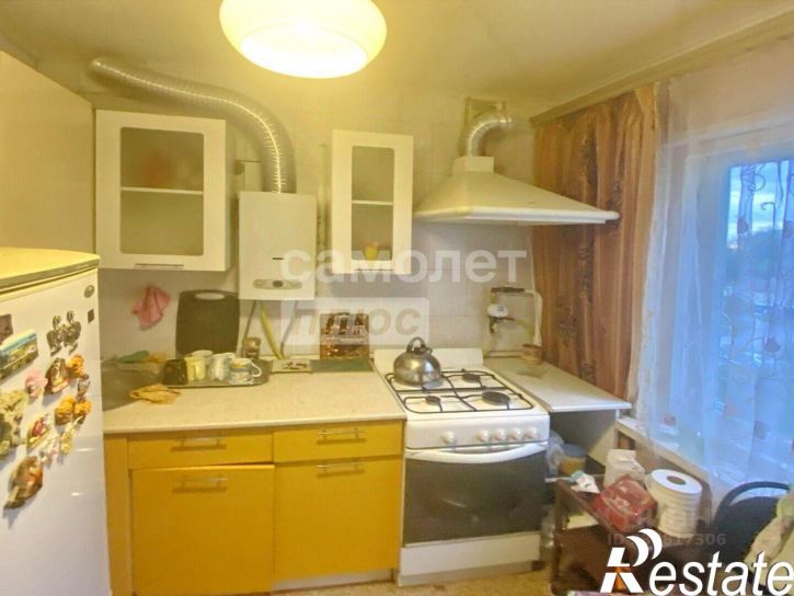 3-комн квартира улица Суворова, 50,  д. 50