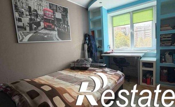 3-комн квартира улица Генерала Попова, 18 к1,  д. 18 к1