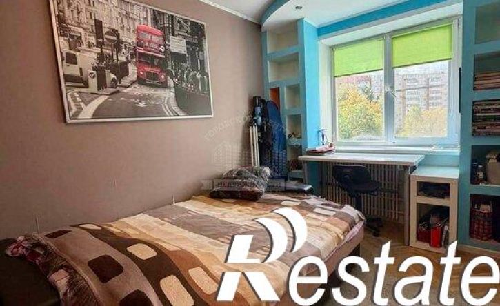 3-комн квартира улица Генерала Попова, 18 к1,  д. 18 к1
