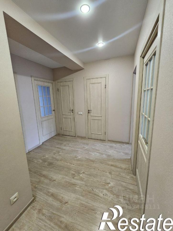3-комн квартира улица Петра Тарасова, 9,  д. 9
