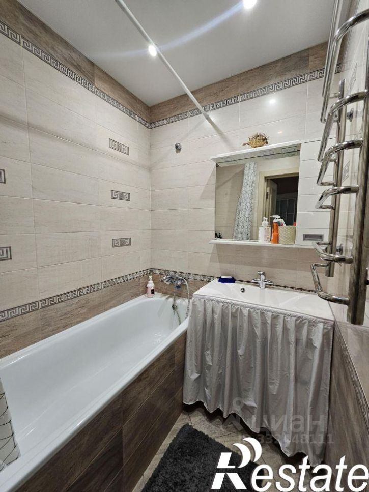 3-комн квартира улица Петра Тарасова, 9,  д. 9