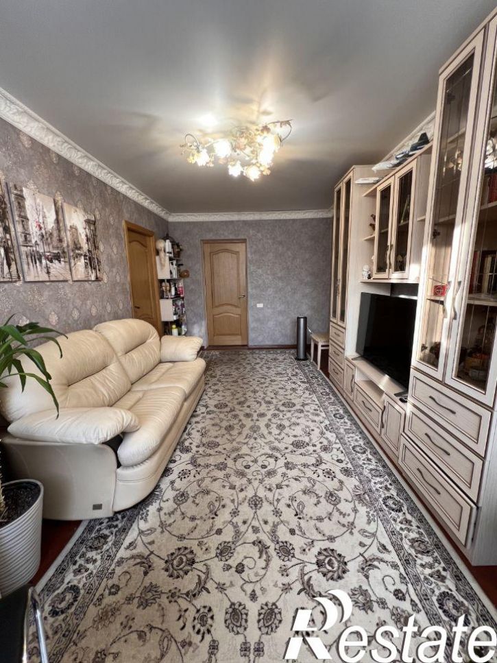 3-комн квартира Гвардейская улица, 1,  д. 1