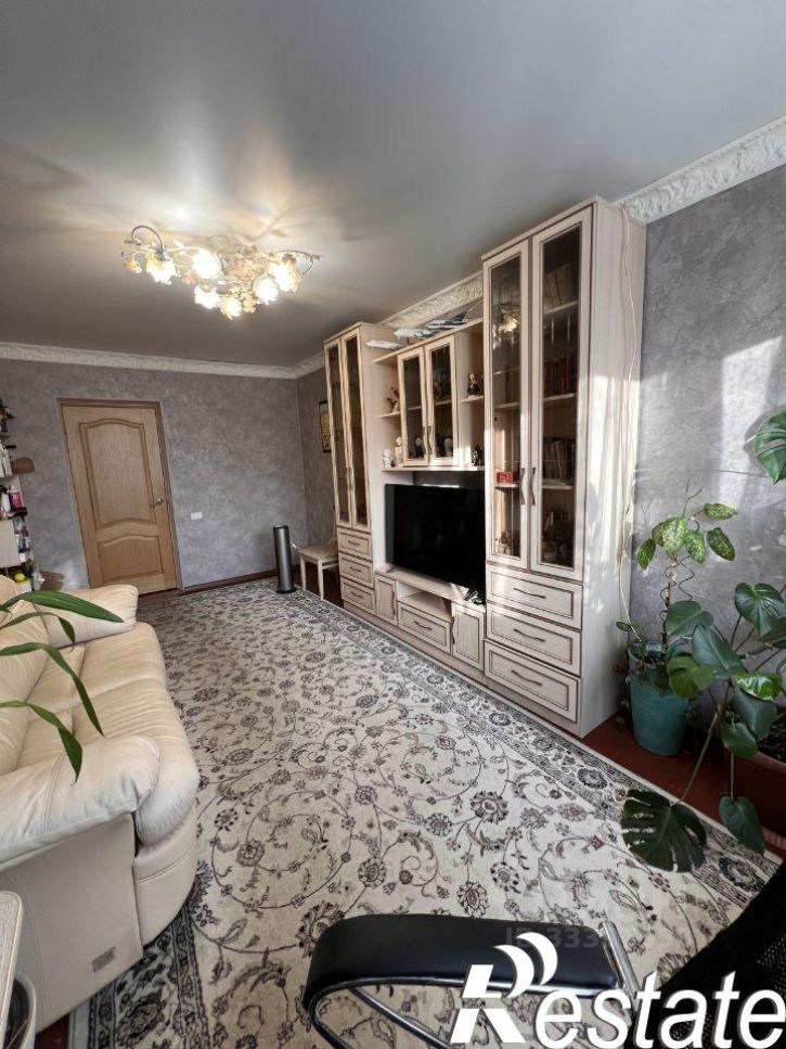 3-комн квартира Гвардейская улица, 1,  д. 1