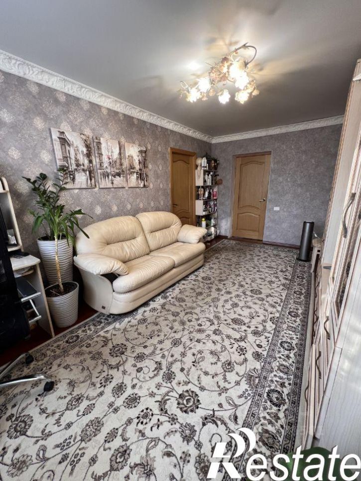 3-комн квартира Гвардейская улица, 1,  д. 1