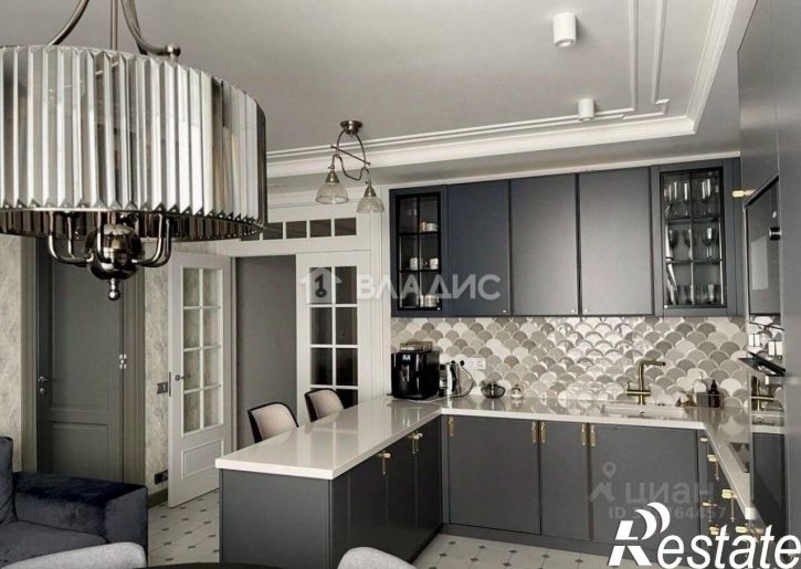 4-комн квартира улица Циолковского, 34,  д. 34