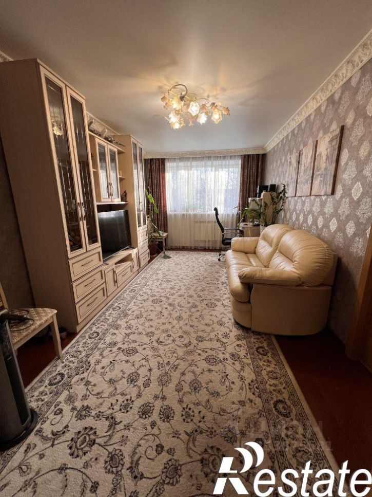 3-комн квартира Гвардейская улица, 1,  д. 1
