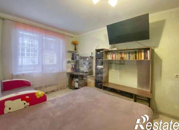 2-комн квартира улица Петра Тарасова, 1,  д. 1