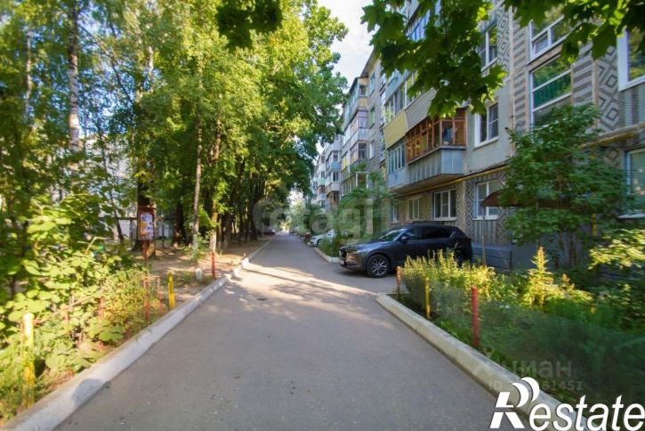 3-комн квартира улица Гурьянова, 10,  д. 10