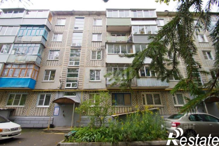 3-комн квартира улица Гурьянова, 10,  д. 10