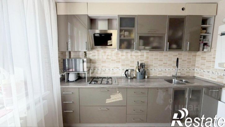 3-комн квартира улица Анненки, 18,  д. 18