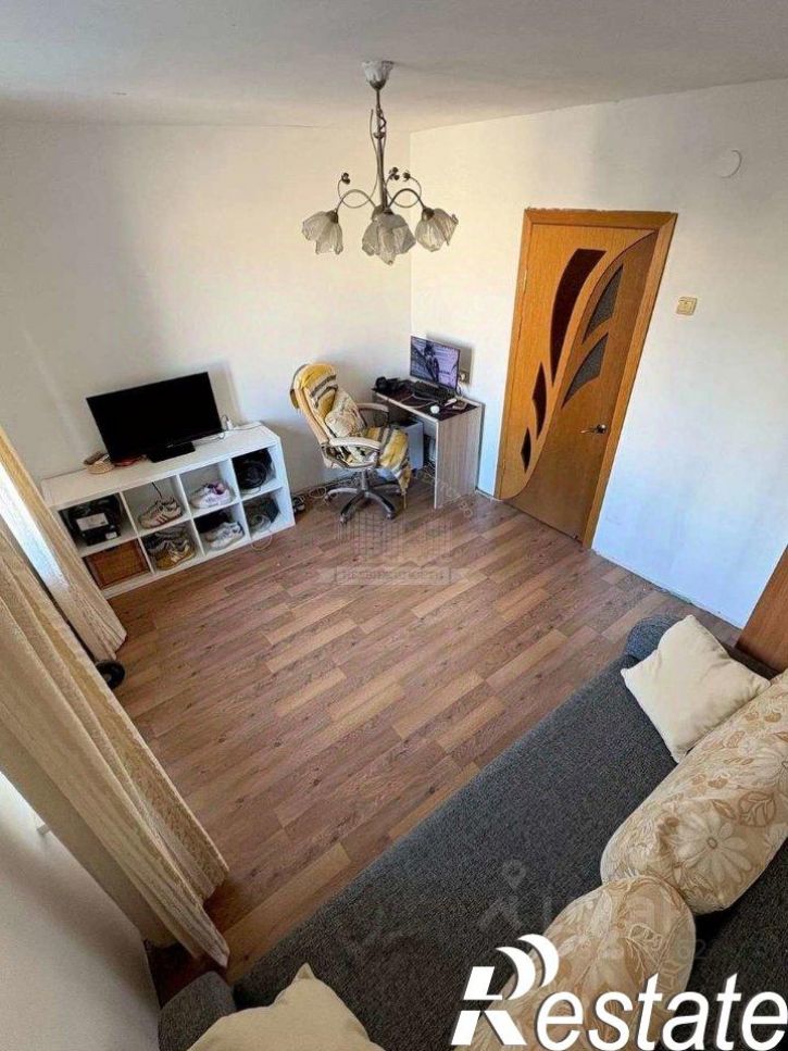 2-комн квартира улица Константиновых, 2,  д. 2