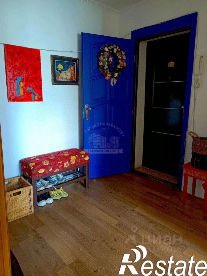 2-комн квартира улица Константиновых, 2,  д. 2