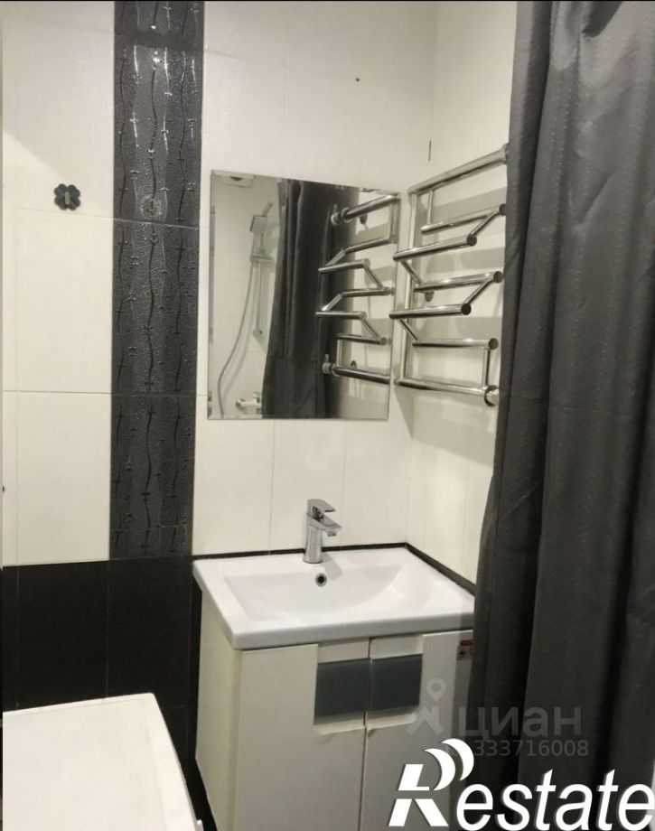 2-комн квартира Хрустальная улица, 54,  д. 54