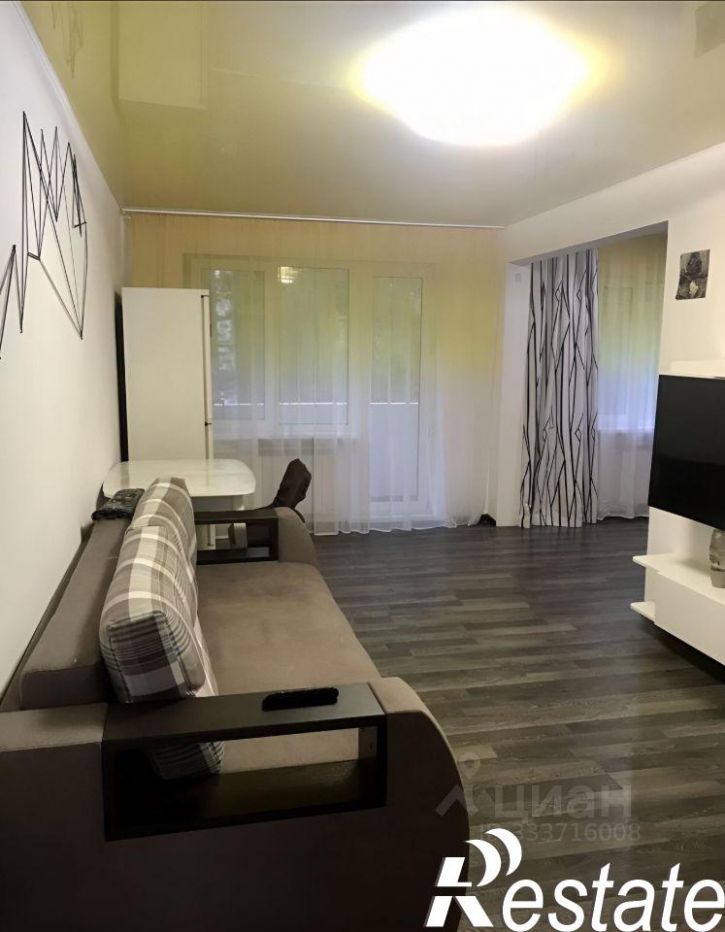 2-комн квартира Хрустальная улица, 54,  д. 54
