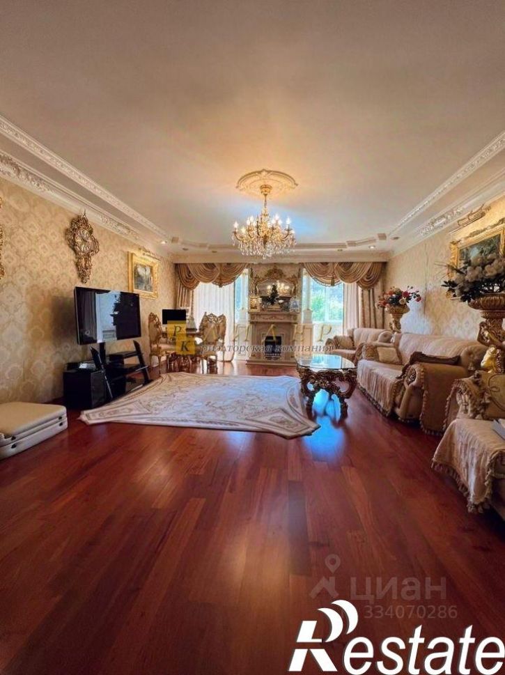 5-комн квартира улица Суворова, 160 к1,  д. 160 к1