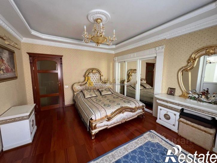 5-комн квартира улица Суворова, 160 к1,  д. 160 к1