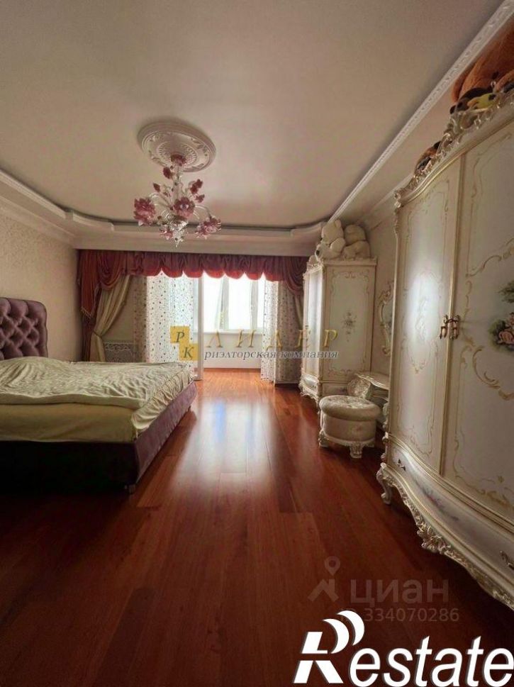 5-комн квартира улица Суворова, 160 к1,  д. 160 к1