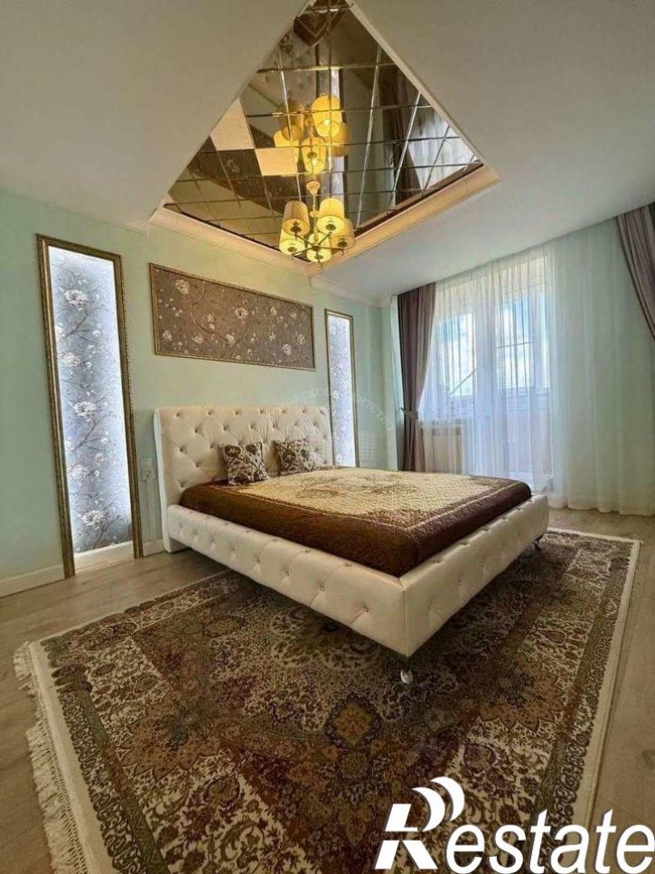 3-комн квартира улица Кибальчича, 32,  д. 32