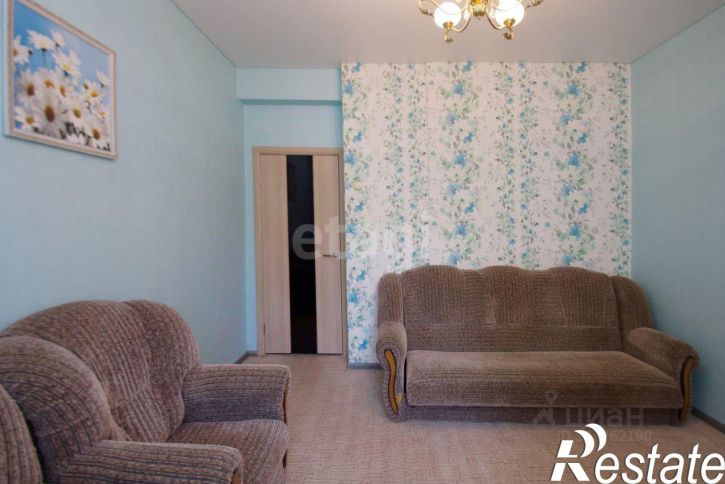 2-комн квартира улица Космонавта Комарова, 53,  д. 53
