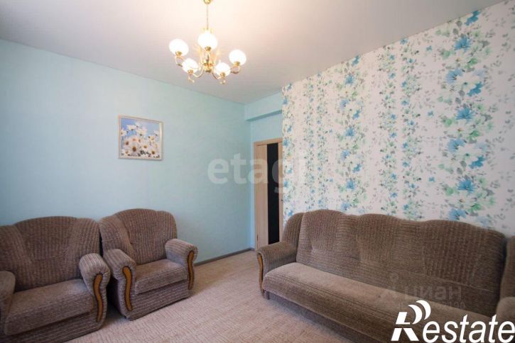 2-комн квартира улица Космонавта Комарова, 53,  д. 53