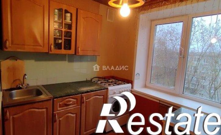 3-комн квартира Хрустальная улица, 60,  д. 60