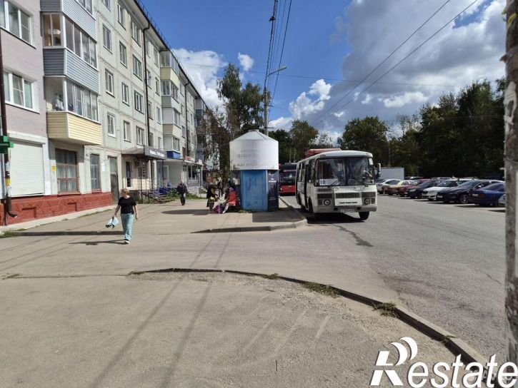 Торговое помещение улица Гурьянова, 20,  д. 20
